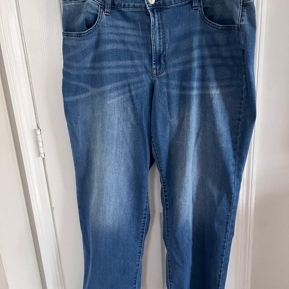 Old Navy high rise Wow loose Blue Jeans size 18 women’s medium wash denim